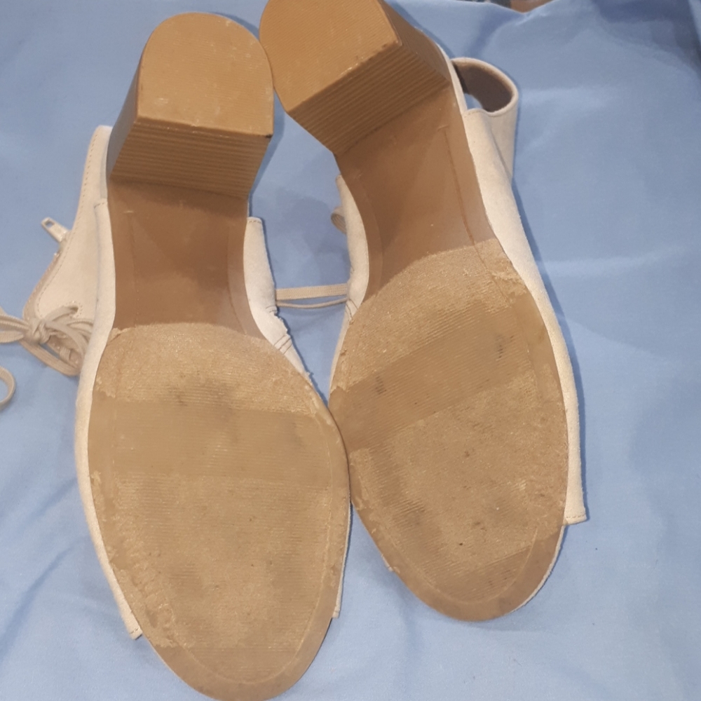 Shooties - Picture 4 of 4